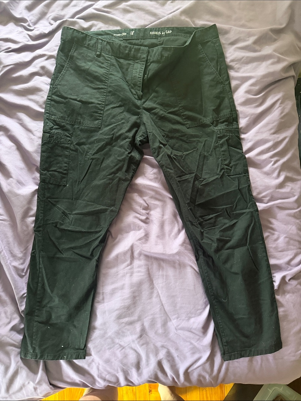 GAP Women's Black Cargo Pants